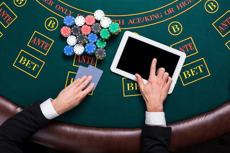 Tampilan utama permainan Mahjong Ways di platform luna slot dengan simbol-simbol tradisional Asia dan grid pembayaran yang fleksibel